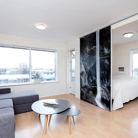 Overlooking The City, Bright & Cozy - Free Parking 레이캬비크 외부 사진